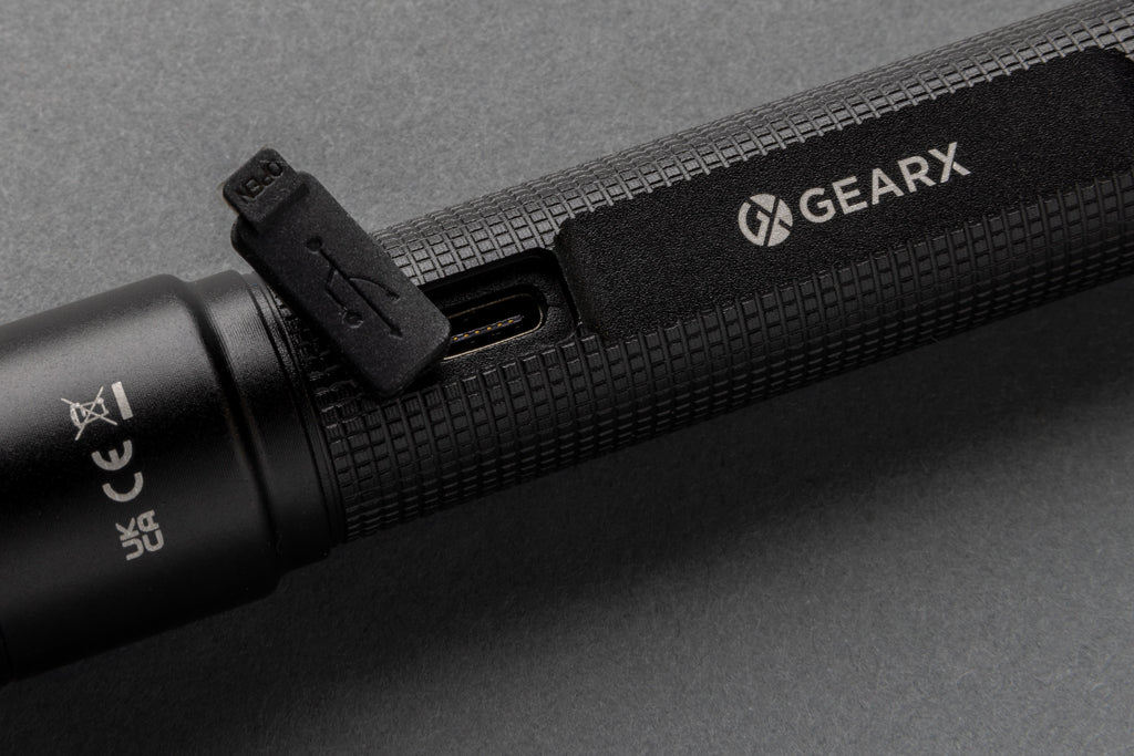Gear X USB-återuppladdningsbar ficklampa RCS aluminium