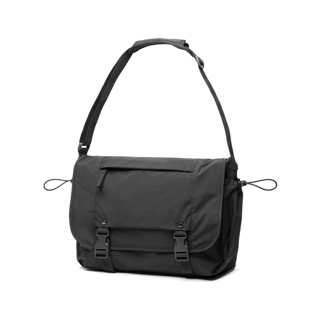KENTO URBAN RCS återvunnen nylon 15.6' Axelväska