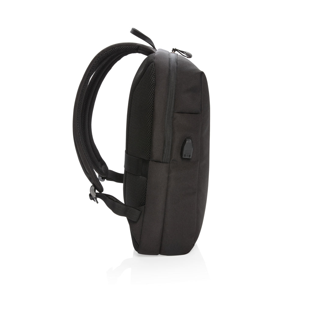 Swiss Peak AWARE™ RFID och USB A laptopryggsäck