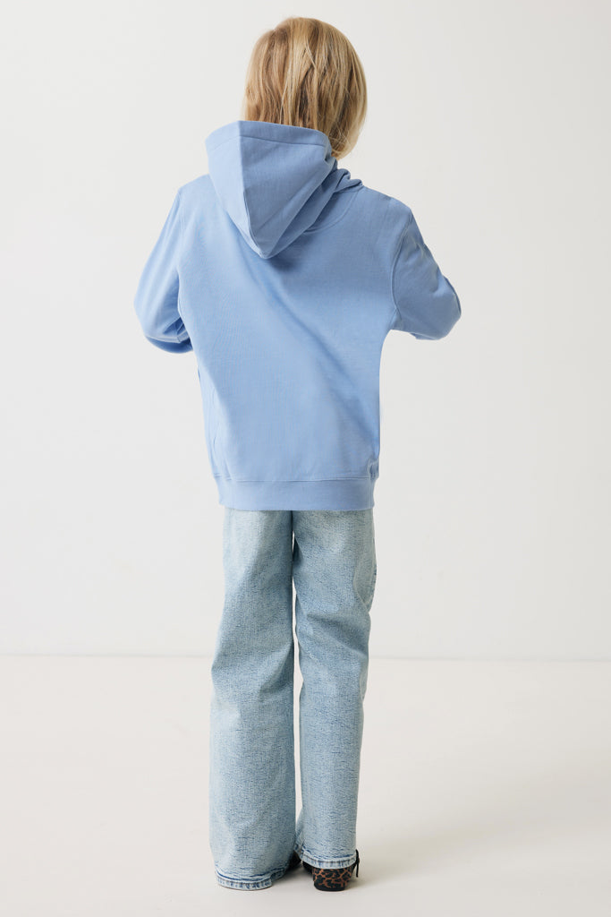 IQONIQ Yengo barnhoodie i återvunnen bomull med sidofickor
