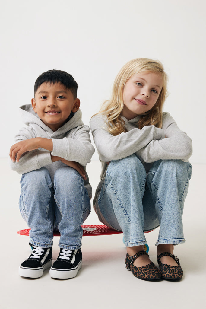 IQONIQ Yengo hoodie i återvunnen bomull med sidofickor för b