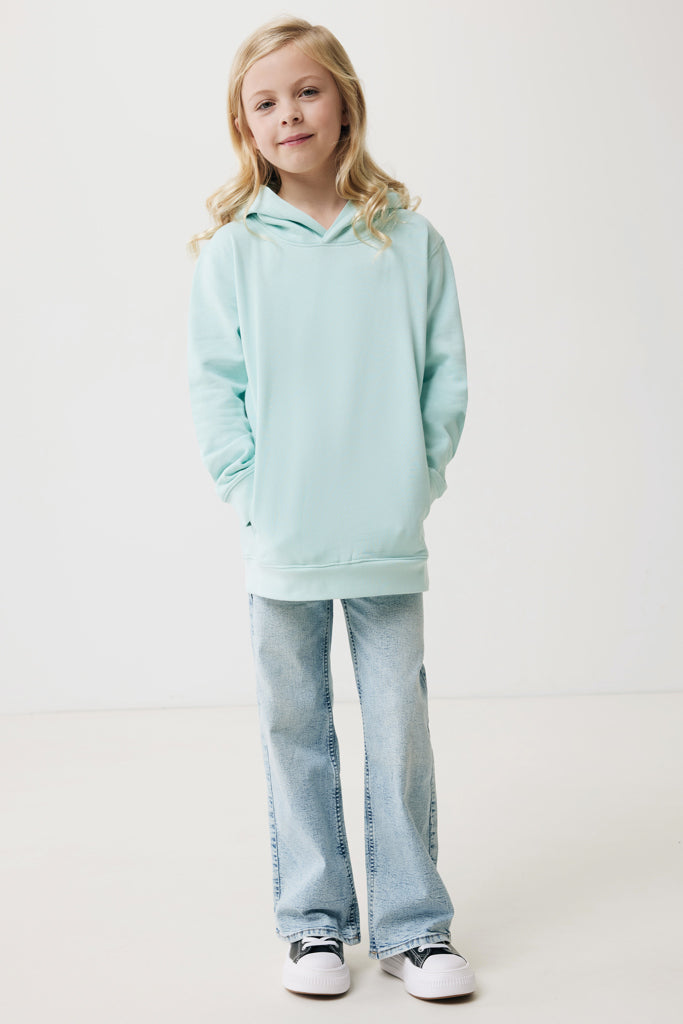 IQONIQ Yengo barnhoodie i återvunnen bomull med sidofickor