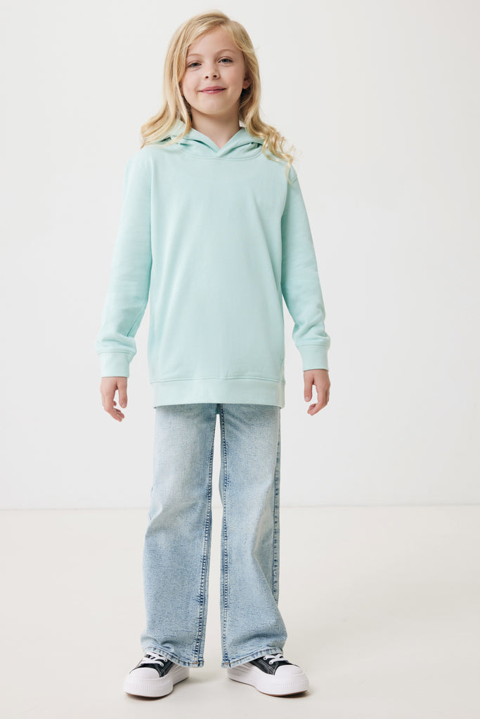 IQONIQ Yengo barnhoodie i återvunnen bomull med sidofickor
