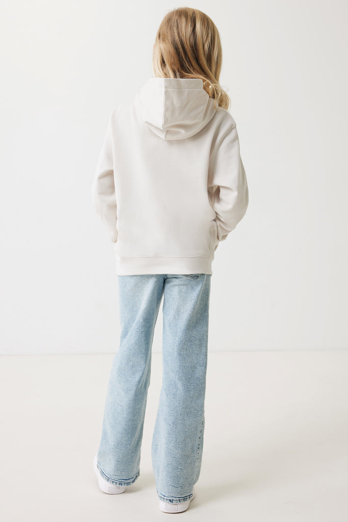 IQONIQ Yengo barnhoodie i återvunnen bomull med sidofickor