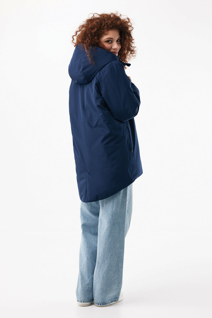 IQONIQ Thelon parkas i återvunnen polyester
