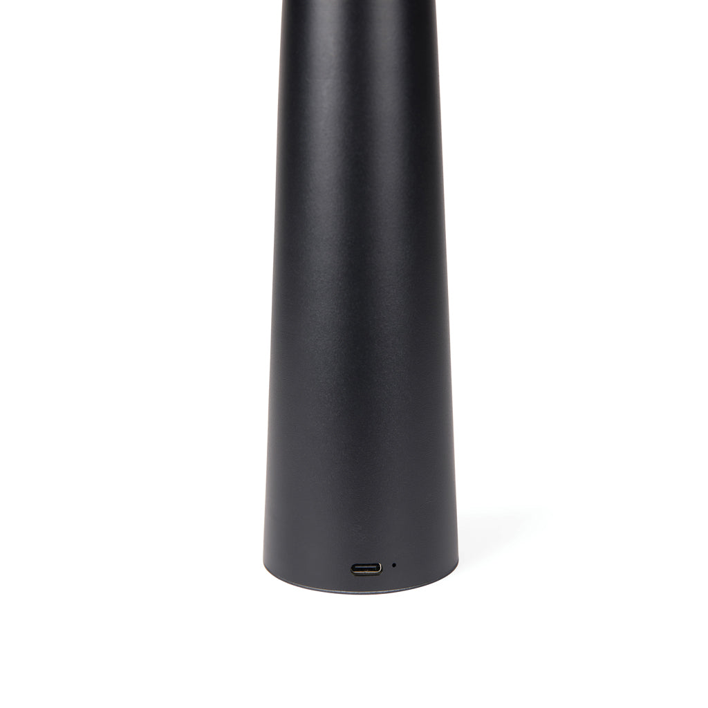 VINGA Avery RCS bordslampa