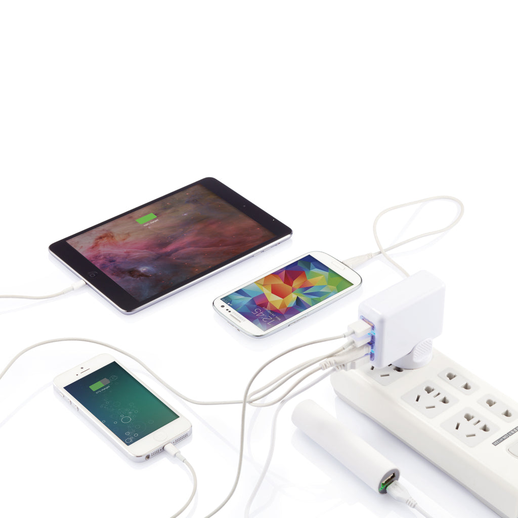 Reseadapter med fyra USB-portar