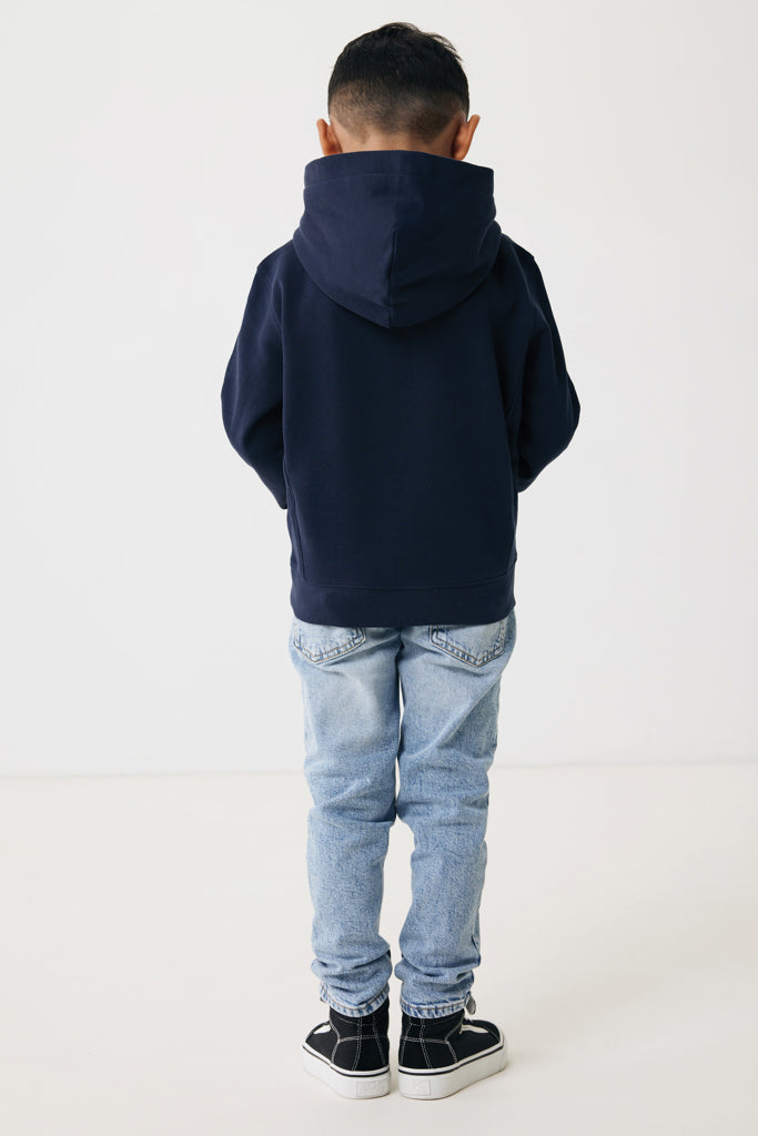 IQONIQ Yengo barnhoodie i återvunnen bomull med sidofickor