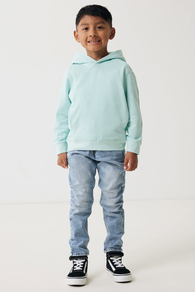 IQONIQ Yengo barnhoodie i återvunnen bomull med sidofickor