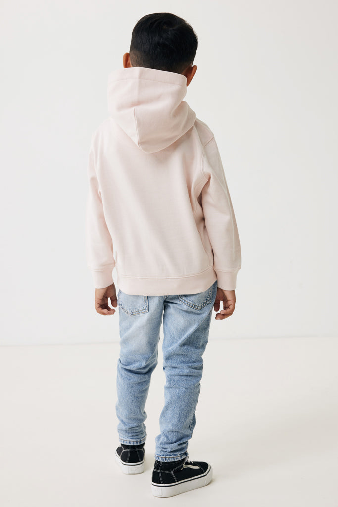 IQONIQ Yengo barnhoodie i återvunnen bomull med sidofickor