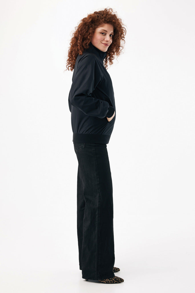 IQONQ Odin jacka i återvunnen polyester - urban stil