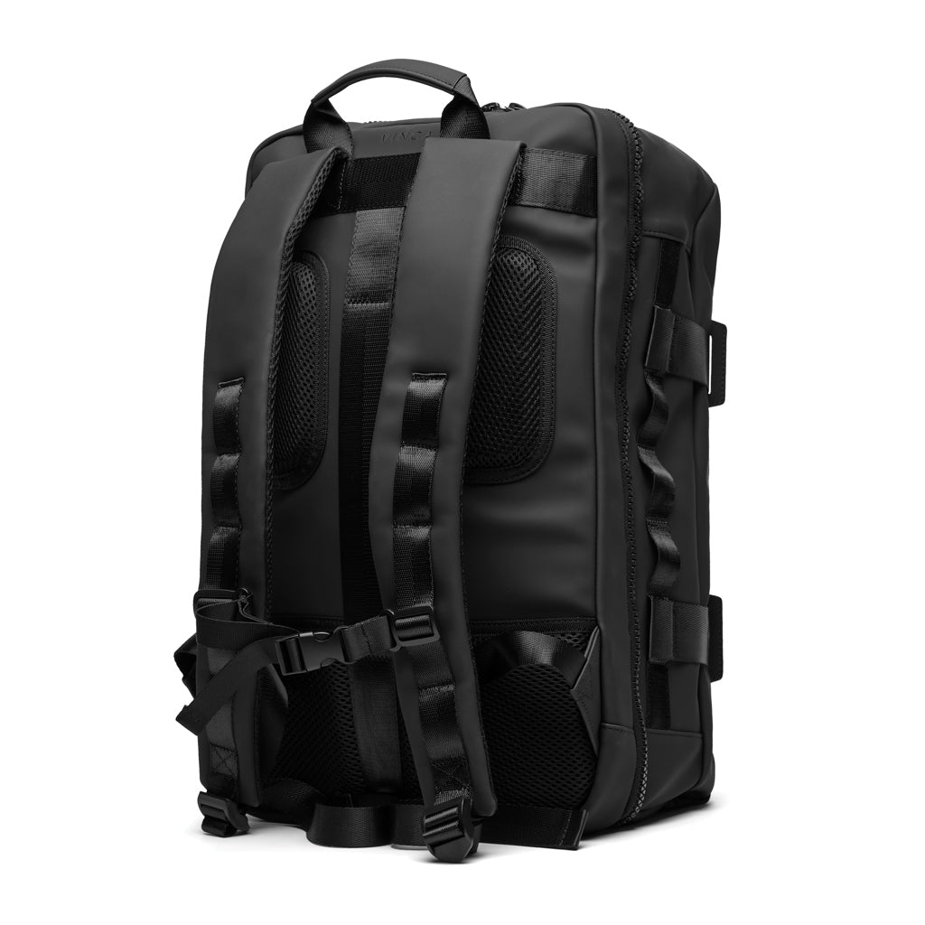 VINGA Baltimore RCS explorer's backpack
