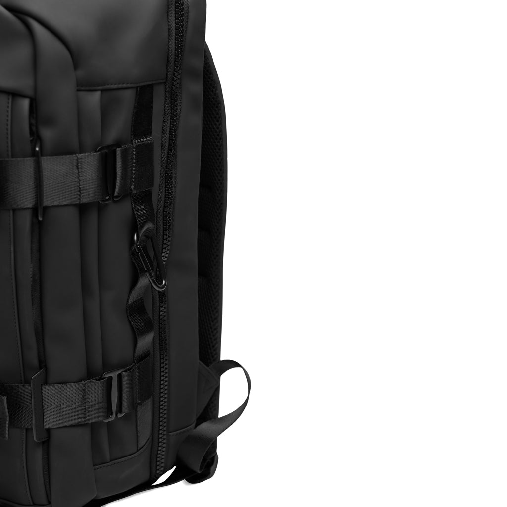 VINGA Baltimore RCS explorer's backpack