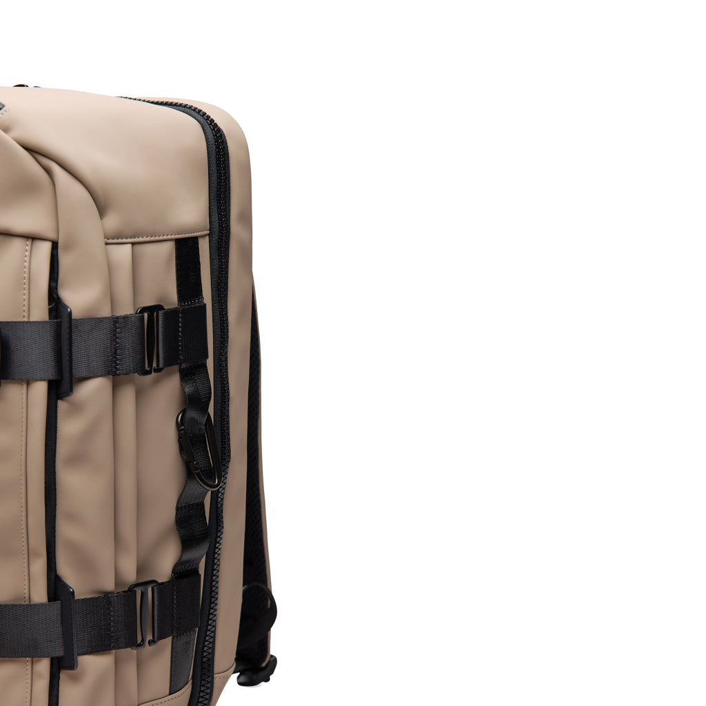 VINGA Baltimore RCS explorer's backpack