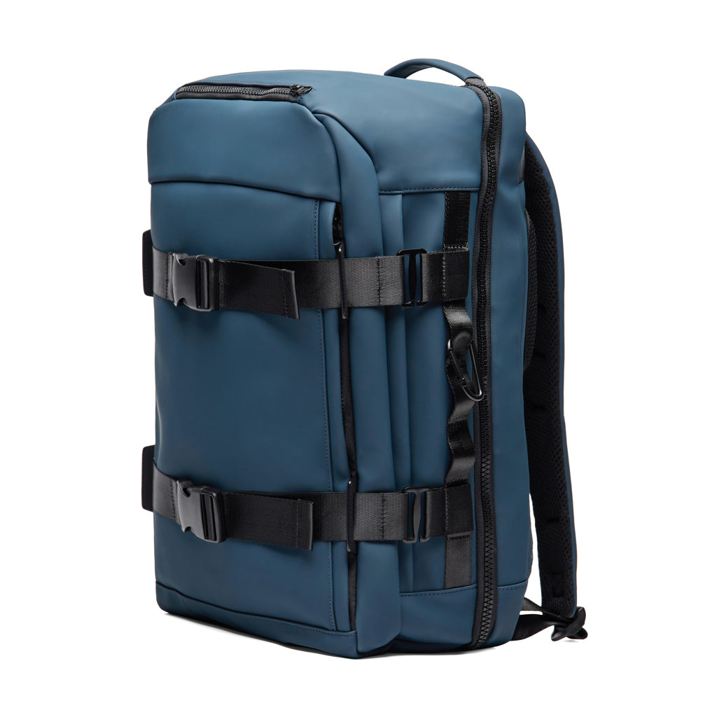 VINGA Baltimore RCS explorer's backpack
